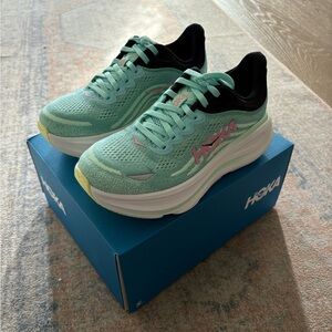 Hoka Bondi 9 Women's Teal Athletic Shoes size 6 wide
